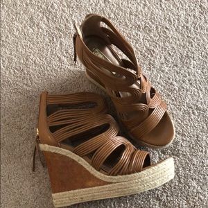 BCBG MAXAZRIA wedges